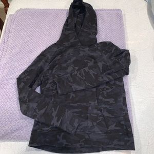Lululemon Scuba Pullover camo!